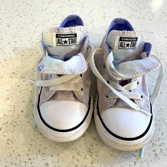 Girls Lavender Converse All Stars Rare Style!! - Picture 2 of 8